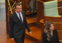 Albulena Haxhiu sërish zgjidhet kryetare e Kuvendit të Kosovës