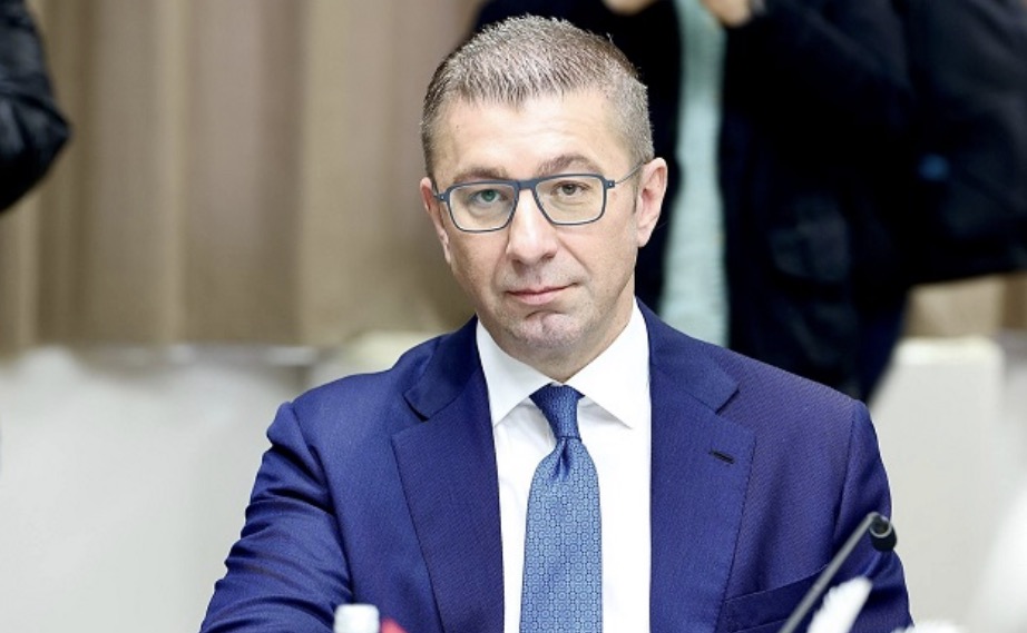 Mickoski paralajmëron  Në disa institucione po hetohen raste të reja ryshfeti