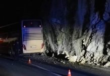 Autobus me 90 nxënës përplaset me shkëmbin në Mal të Zi