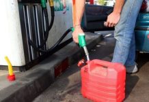 Karburanti i shtrenjtë në Greqi, shoferët kalojnë kufirin për të mbushur rezervuarët