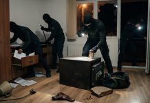 Grupi nga Likova dhe Kosova bie në pranga për 10 vjedhje të rënda në Tetovë, grabitën kasafortë me ari dhe armë prej 160 mijë eurosh!