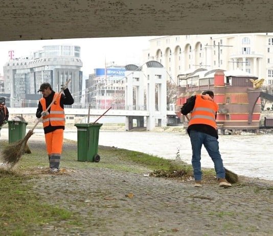 Mbeturinat pushtojnë Kejin e Vardarit, qytetarët kërkojnë zgjidhje