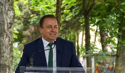 ramiz-merko-denohet-me-5-000-euro-per-pllaken-para-komunes-se-struges