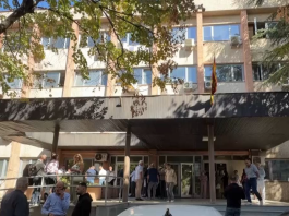 Protestë në Gjykatën e Kumanovës, 75 të punësuar kërkojnë dorëheqjen e kryetares Manev