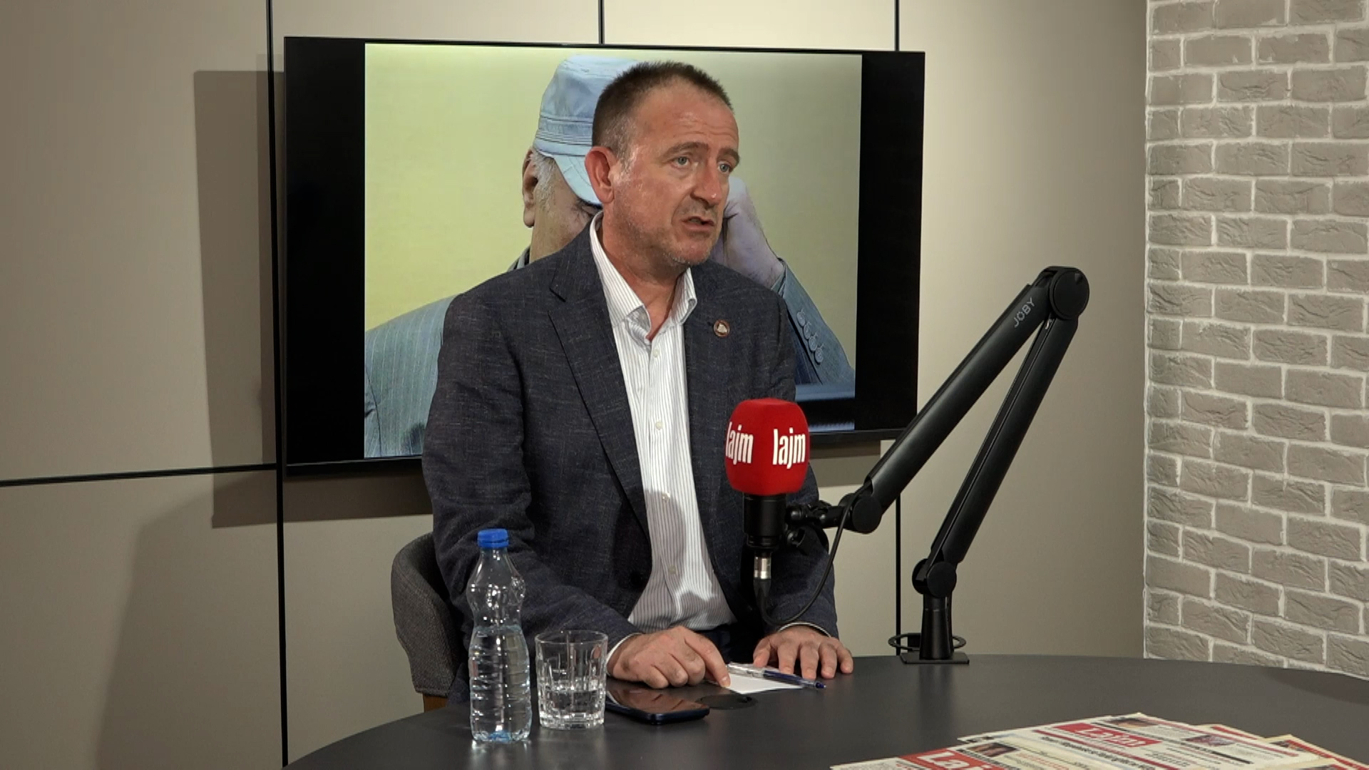 Në rrjetet sociale dominon narrativa maqedonase pro Mlladiqit