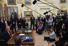 Trump dëbon CNN dhe Politico nga Shtëpia e Bardhë