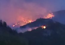 Zjarri pranë Belicës vazhdon, mbi 60 persona në terren për ta frenuar
