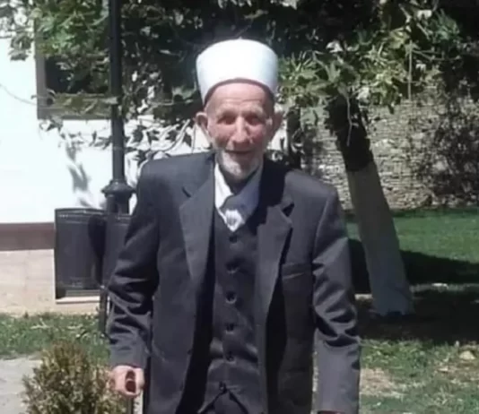 Nga sabahu deri në jaci, jeta e Mulla Mahmud Asllanit në shërbim të fesë – ua mësoj Kur’anin 1000 fëmijëve!