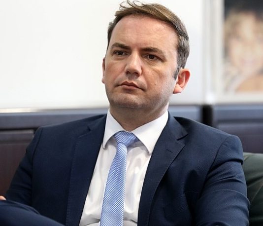 Bujar Osmani: VLEN-i i ka futur shqiptarët në pozitë inferiore