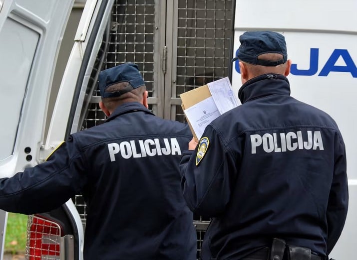 Bastisje për drogë në Gjevgjeli  tre të rinj përfundojnë në pranga