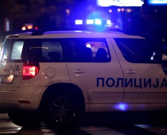 Kumanovari rrah gruan dhe e kërcënon me mjet të mprehtë, arrestohet 40-vjeçari