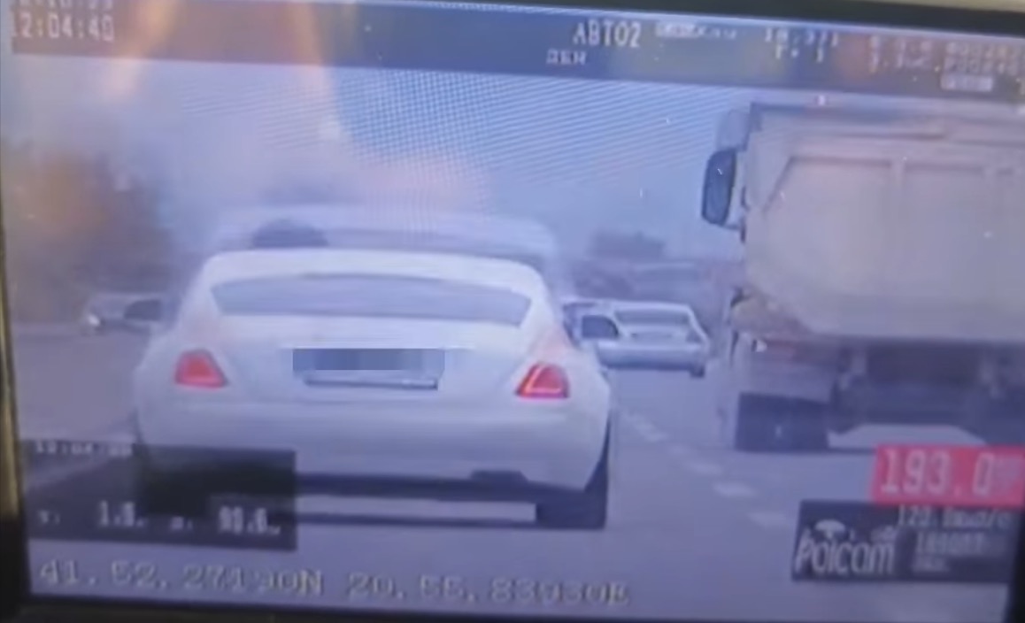 194 km/h aty ku lejohen 80! Arrestohet shoferi i Rolls-Royce në autostradën Tetovë–Gostivar