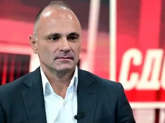 Filipçe: Fon der Lajen e di për kontrollin e mediave nga Mickoski dhe ndikimin e Orbanit