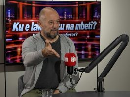 5 televizione komerciale janë shumë për tregun