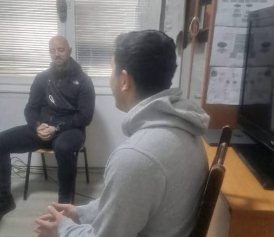 Burgu nuk e ndal dijen: I dënuari në Ohër përfundon me sukses shkollën e mesme