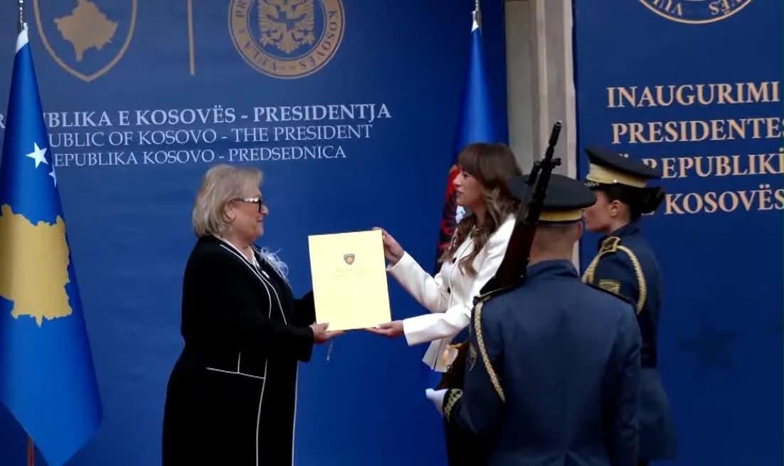 Justina Shiroka Pula merr zyrtarisht detyrën e presidentes së Kosovës