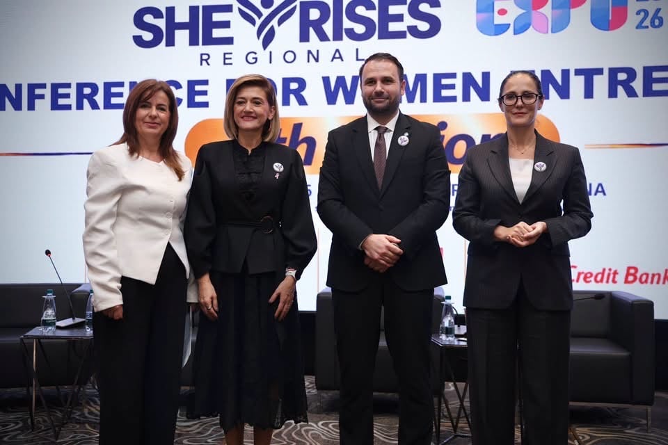 Durmishi nga Prishtina me mesazh të fuqishëm  Gratë në timonin e ekonomisë  paralajmëron aleancë rajonale që synon të ndryshojë rregullat e lojës 