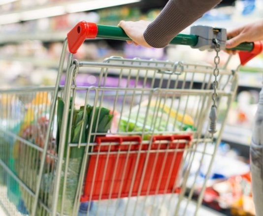 Ushqimi kushton më shumë se paga minimale, shporta familjare shtrenjtohet për 4.000 denarë