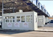 Skandal në kufirin me Serbinë: Gazetarëve maqedonas u mbahen pasaportat për 2 orë e gjysmë