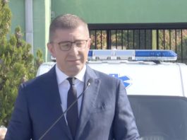 Mickoski pa dilema: Pjesa me gojë e provimit të jurisprudencës mbetet në maqedonisht!
