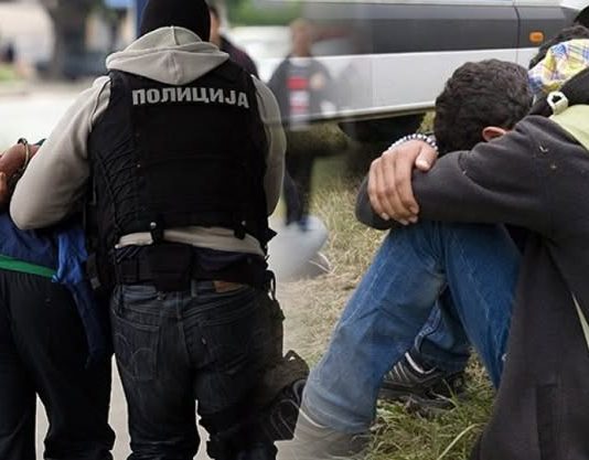 Nëntë emigrantë kapen pranë Bogorodicës, arrestohen dy persona për kontrabandim