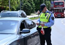 Letërnjoftimi dhe patentë-shoferi digjital nuk vlejnë për policinë, qytetarët duhet të kenë dokumentet fizike
