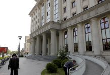 Rasti me operacionet e dyshimta në “Sante Plus”: Nëntë të dyshuarve u konfiskohen dokumentet e udhëtimit dhe u caktohen masa kujdesi