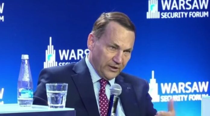 Ministri i Jashtëm polak Sikorski: Evropa, deri në vitin 2030 mund të ketë ushtri të fuqishme